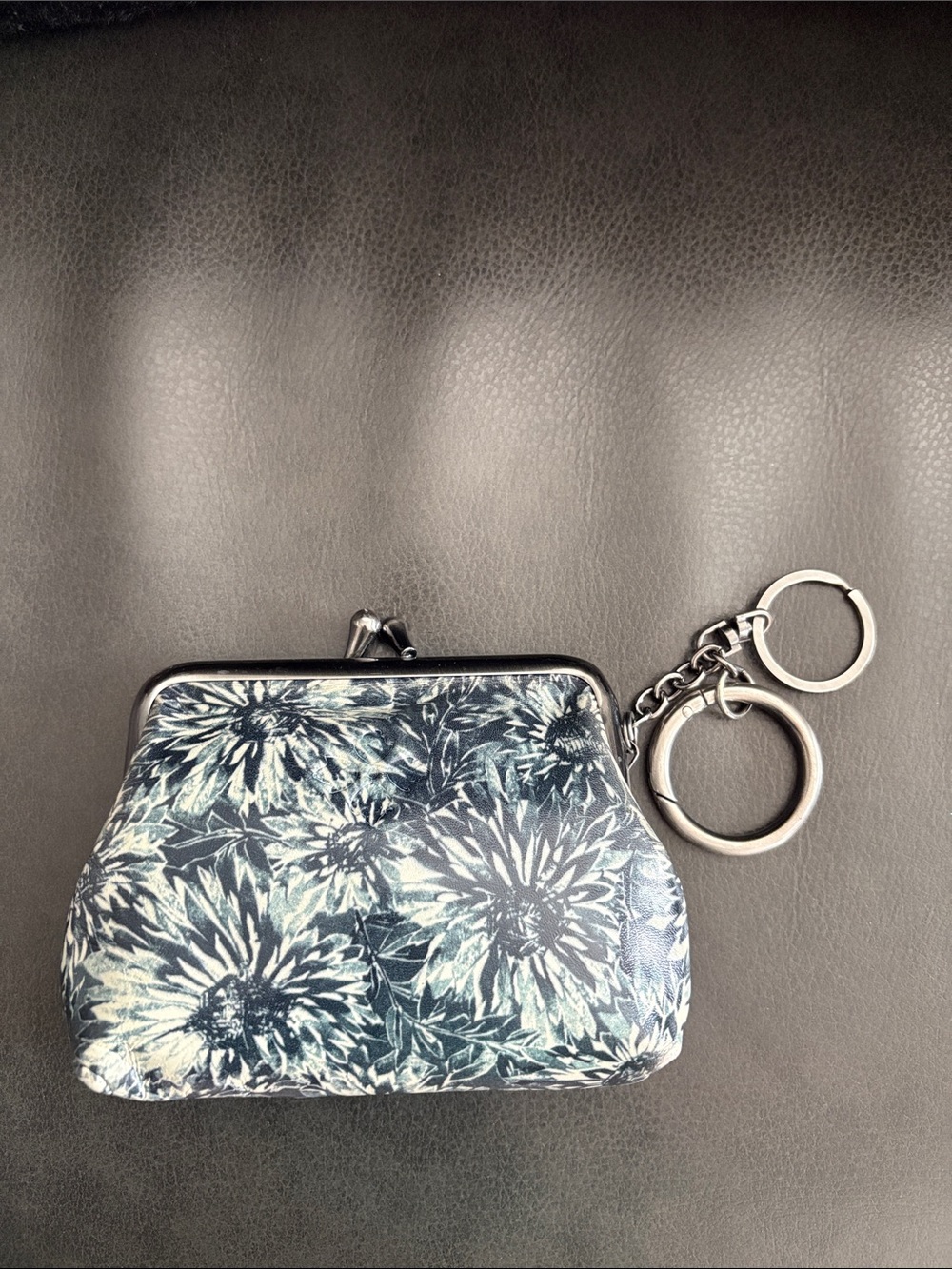 Floral Coin Purse Keyring in Navy and White - Patricia Nash